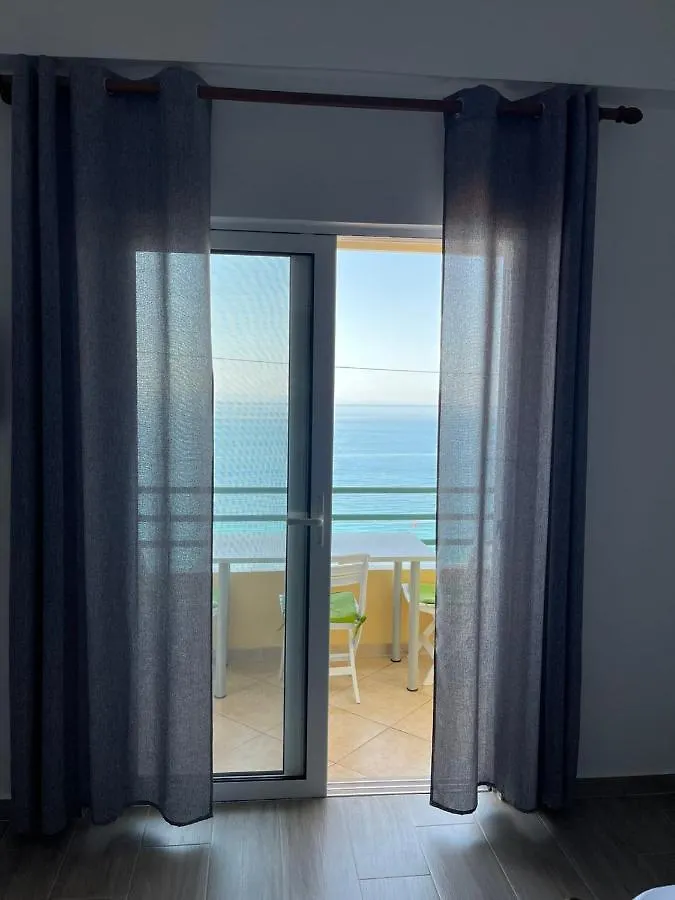 Apartment Sevilia Rooms Qeparo