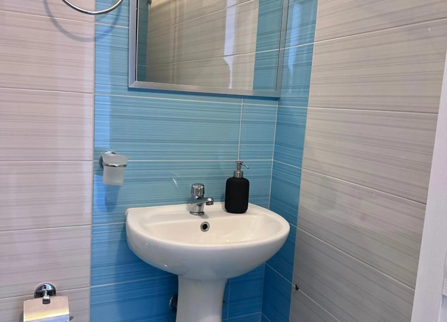 Apartment Sevilia Rooms Qeparo
