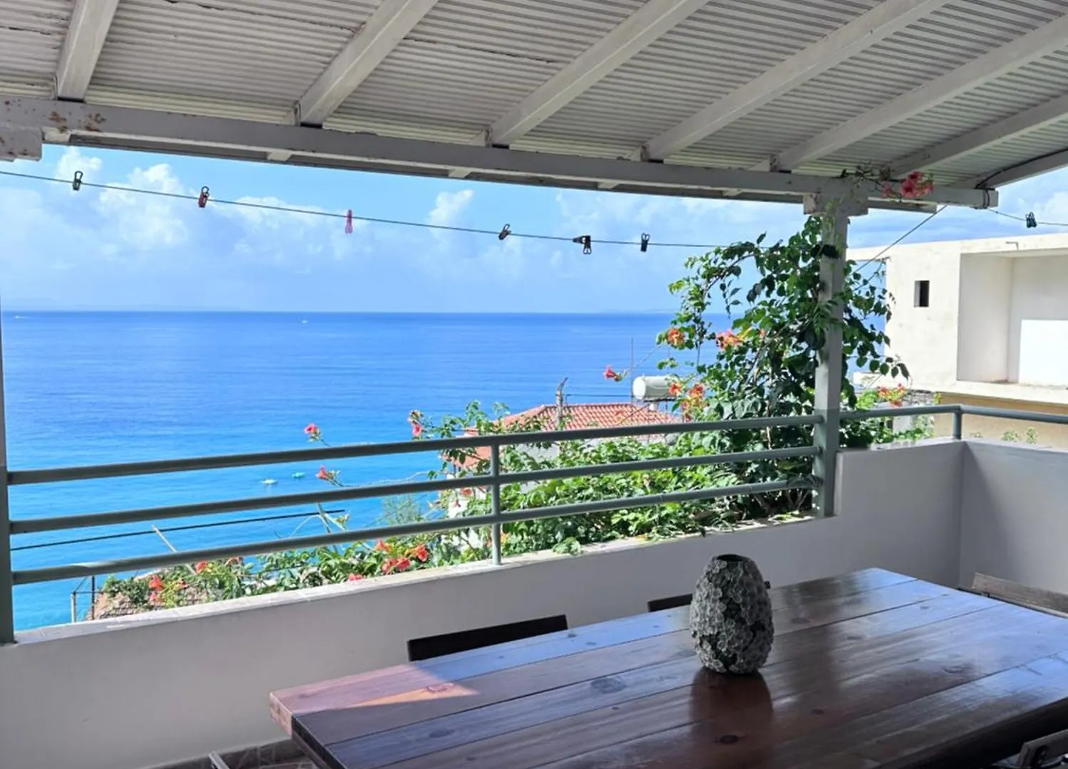 Sevilia Rooms Qeparo Apartment