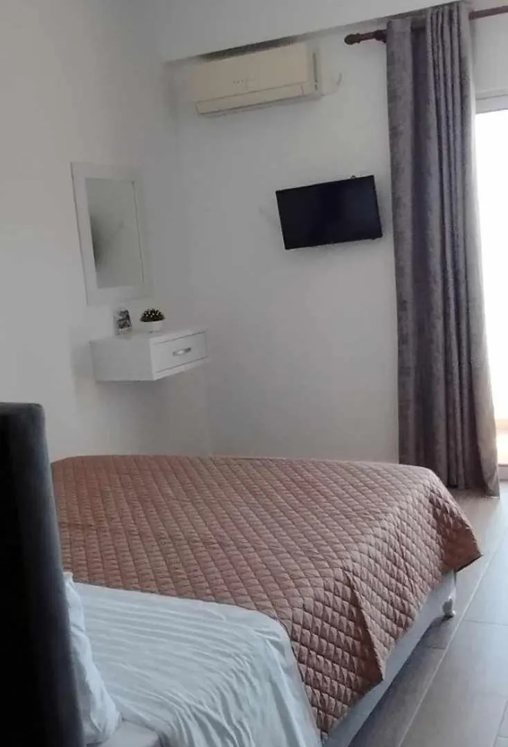 Sevilia Rooms Qeparo 0*,  Albania