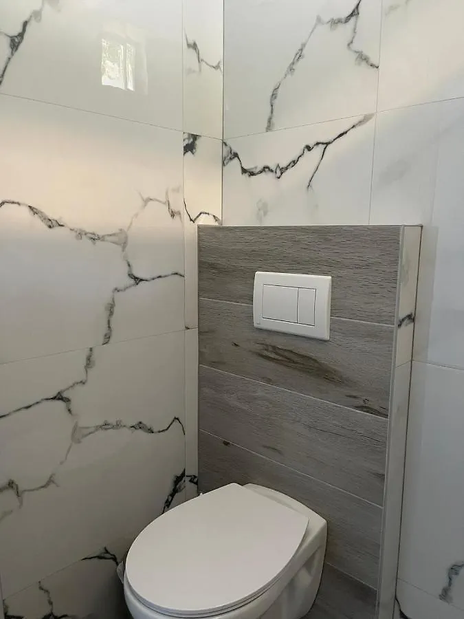 Apartman Sevilia Rooms Qeparo