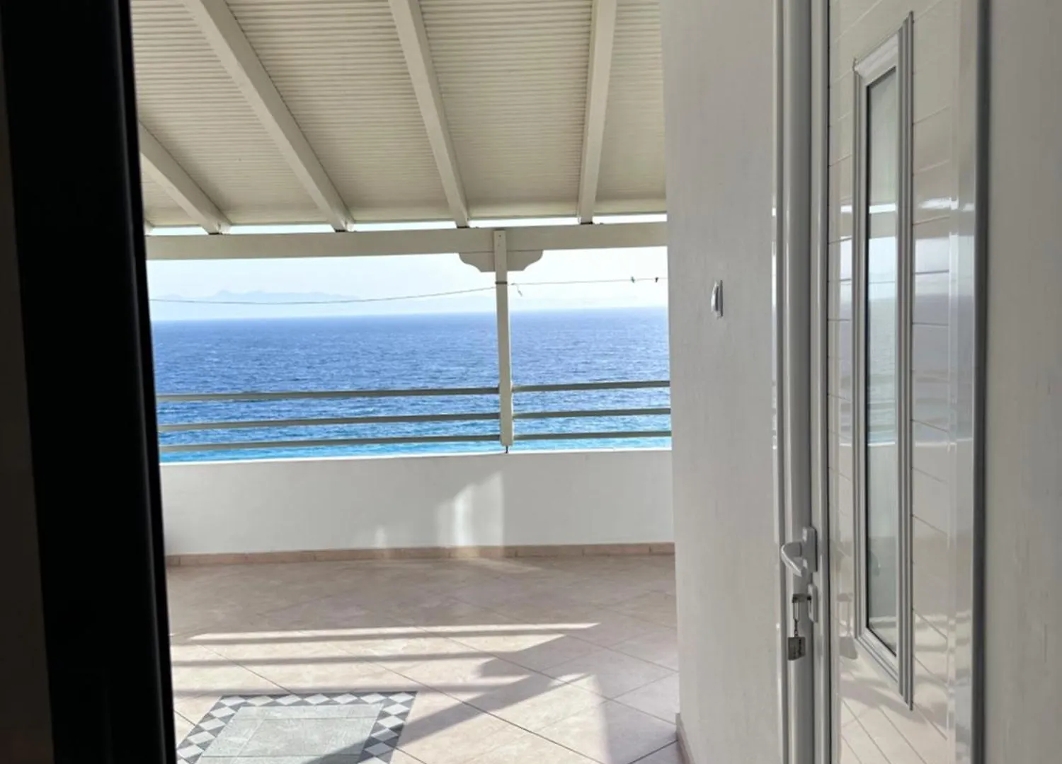Sevilia Rooms Qeparo Apartman